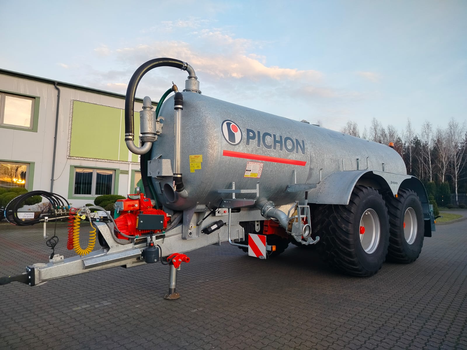 Beczkowóz TCI 15700